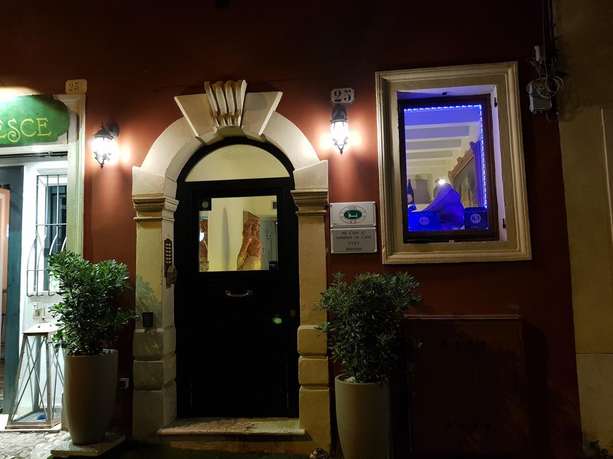 Mi Casa Es Tambien Tu Casa Vips Hotell Verona Exteriör bild