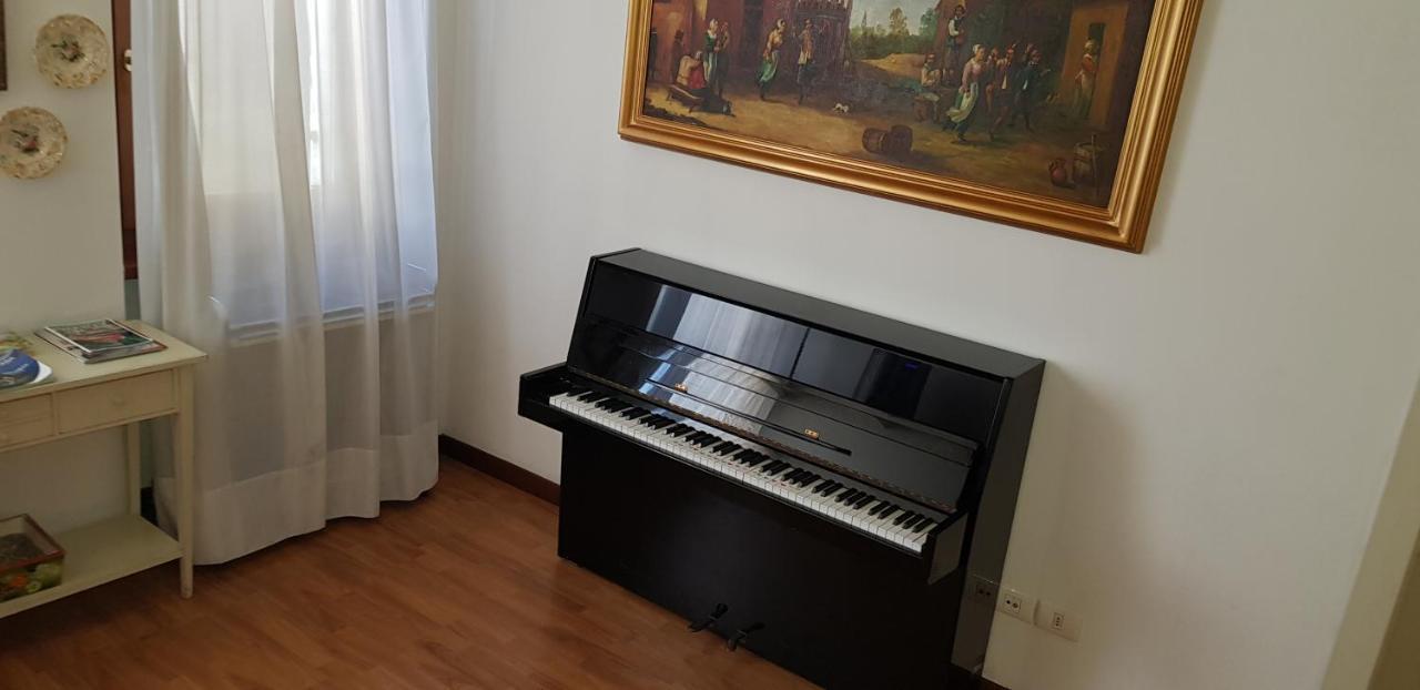 Mi Casa Es Tambien Tu Casa Vips Hotell Verona Exteriör bild