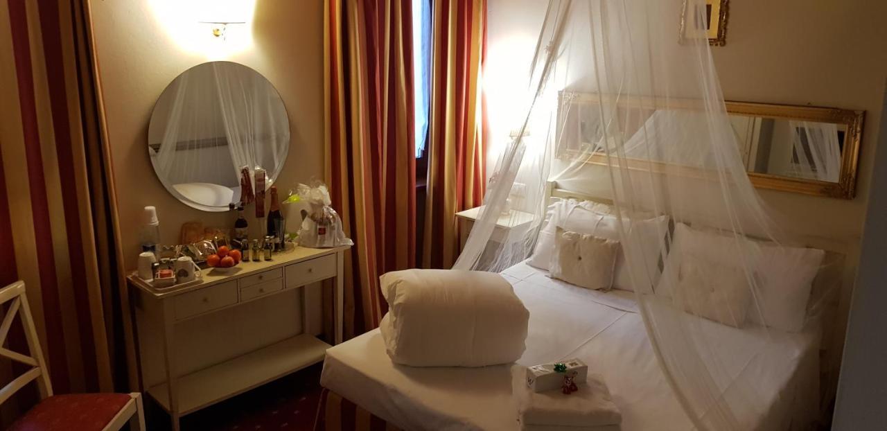 Mi Casa Es Tambien Tu Casa Vips Hotell Verona Exteriör bild